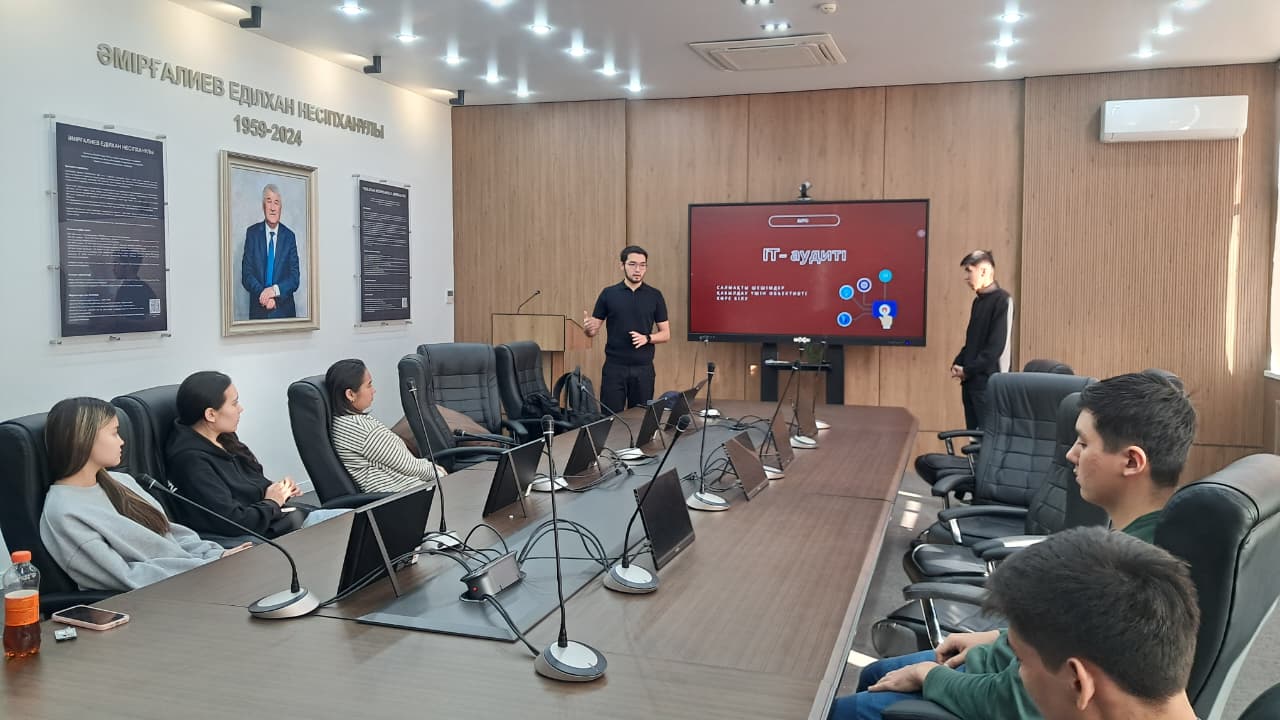 Профессиональная встреча студентов с работодателями